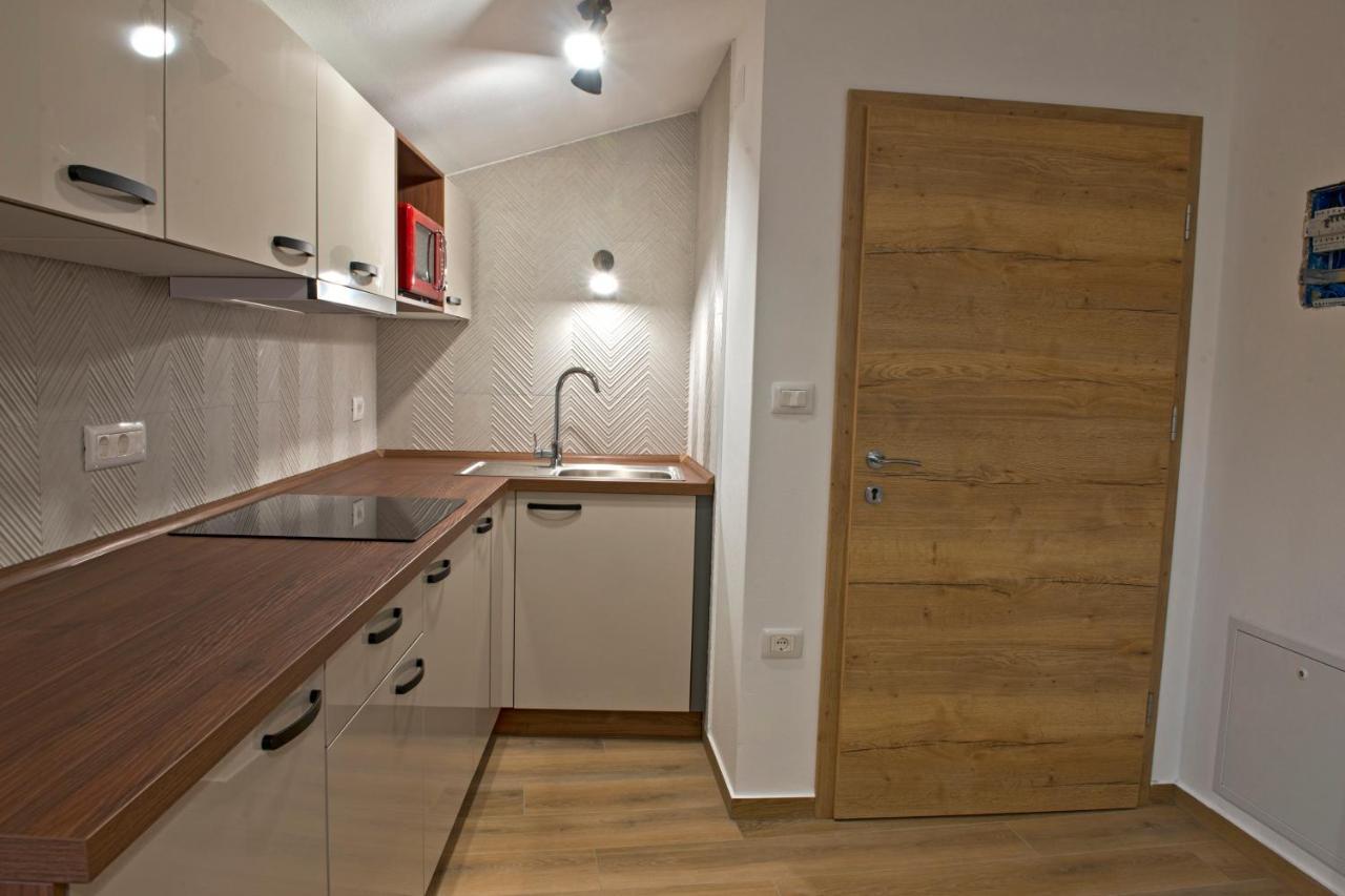Apartmaji Tanto Malovše Crnice Exteriér fotografie