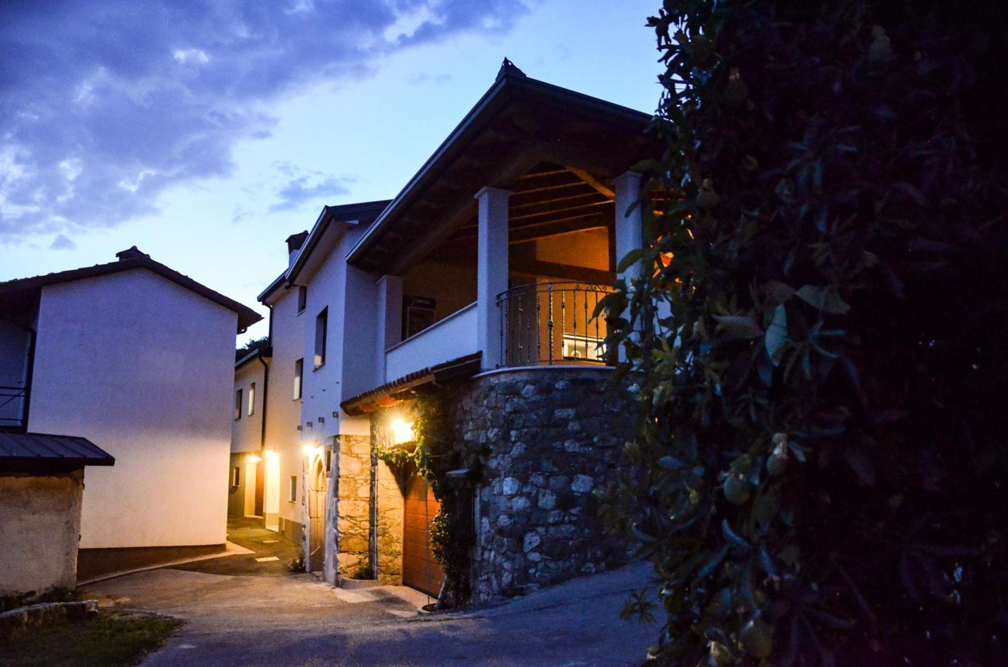 Apartmaji Tanto Malovše Crnice Exteriér fotografie